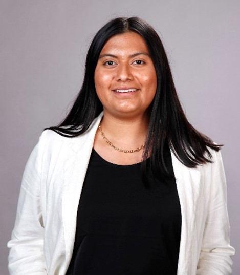 A portrait image of Cynthia.